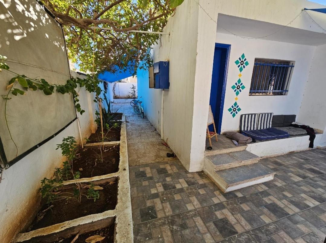 Mango Haus Vandrarhem Aqaba Exteriör bild